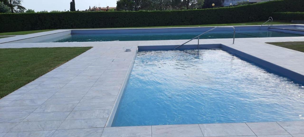 Villa Al Porto モニーガ・デル・ガルダ エクステリア 写真